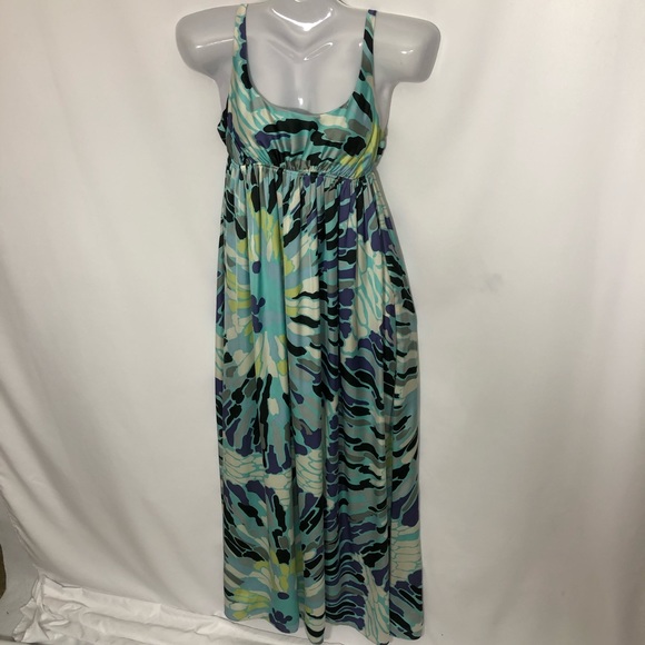 BCBGeneration Dresses & Skirts - BCBG abstract floral design full skirt maxi dress
